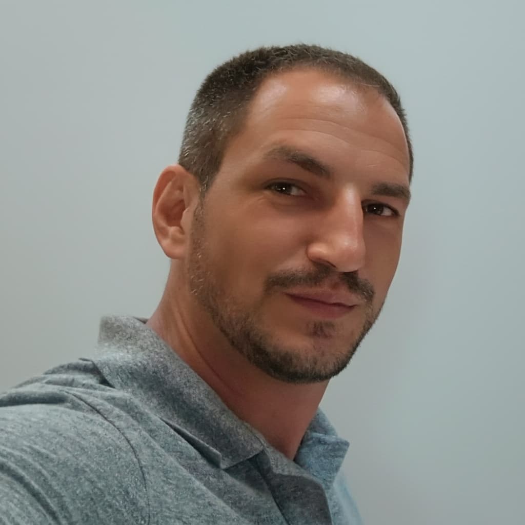 Eduardo Gil — Fundador de Make It Automate